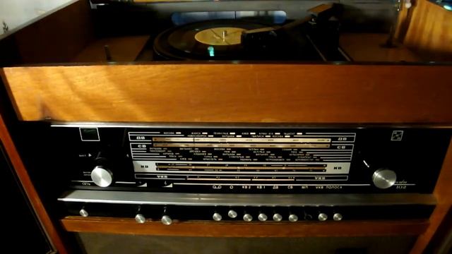 Забытые мелодии: "Компарсита" ("Кумпарсита")(Родригес), "Осенний сон" (Джойс) оркестр смотреть онлайн