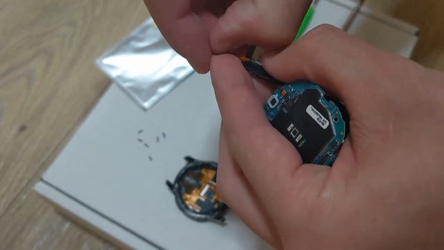 Samsung Gear S3 Battery replacement | Замена аккумулятора смотреть онлайн