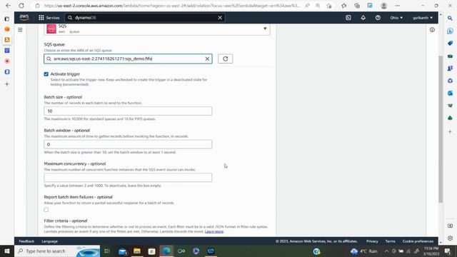 Triggering a Lambda using Amazon Simple Queue Service SQS as the Source and Storing Data in DynamoD смотреть онлайн