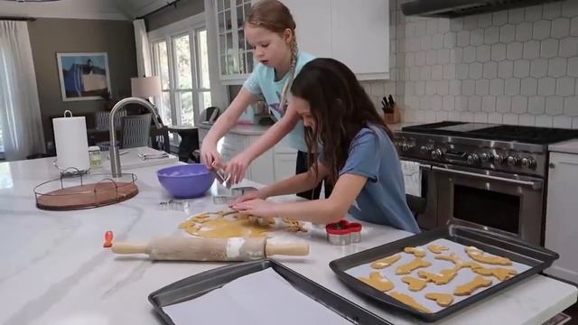 Fun Activities for Kids and Families смотреть онлайн