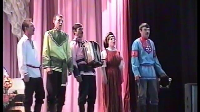 Верх-Тула, защита звания "народный", хор ДК им.Кирова (22.04.2001) смотреть онлайн
