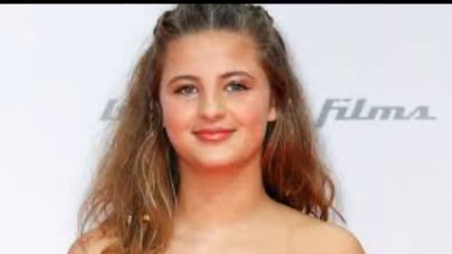 Emma Schweiger Biografie - Deutsche Schauspieler