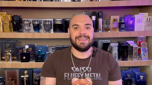 Y LE PARFUM - AMADO POR UNS E DETESTADO POR OUTROS смотреть онлайн