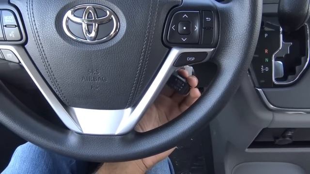 2017 Toyota Sienna LE 3.5 L V6 Review