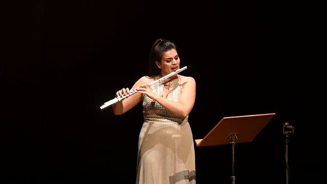 THEODORA IORDANIDOU - Claude Debussy, "Syrinx" for solo flute смотреть онлайн