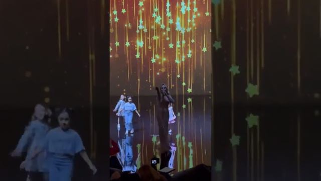 Анна Калашникова поёт красивую песню | Дубай 2022 смотреть онлайн