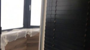 Хитрость установки - балконная дверь. Как установить жалюзи если откос мешает. Жалюзи на балкон.