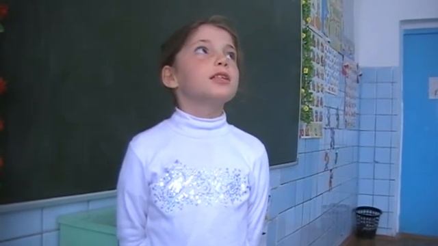 Устами младенца. Ученица 2 класса рассказывает о жизни в школе смотреть онлайн