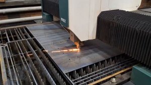 Раскрой металла на нашем производстве