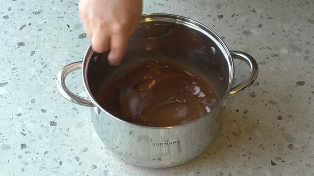 Нежный десерт из ряженки и шоколада смотреть онлайн