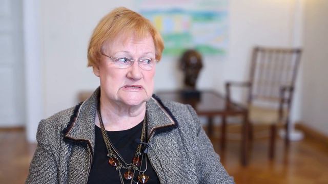 Tarja Halonen valtioneuvoston viestinnän haastattelussa смотреть онлайн