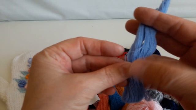 Новые варежки с вышивкой . Ниточки для вышивки . Где беру и как храню . смотреть онлайн