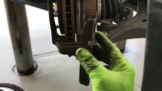 2013 - 2018 Acura ILX - How To Replace Front Brake Pads - DIY смотреть онлайн