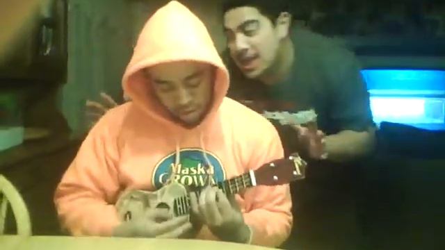 Playing the Uke смотреть онлайн
