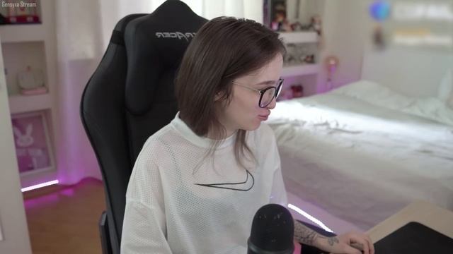 АРИНЯН СПАЛИЛА СОСКИ НА СТРИМЕ | ГЕНСУХА ЖДЁТ ПРЕДЛОЖЕНИЯ ОТ СТРОГО | МУЖ СТРОГО | Gensyxa Stream смотреть онлайн