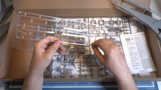 Boeing 777-300 ER :: 1/144 :: Zvezda :: Распаковка и обзор