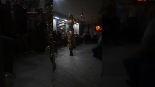 Кафе "Шафран" Шоу Восток!) смотреть онлайн