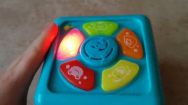 Кубик-книжка Winfun развивающий