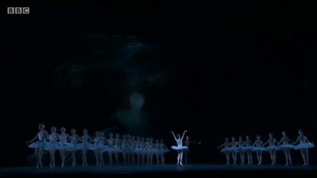 White Swan Pas de Deux - Marianela Nunez & Vadim Muntagirov смотреть онлайн
