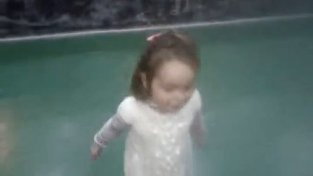 Амина танцует. Детские развлекательные комплексы в Аликанте- Merlin Park смотреть онлайн