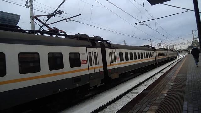 ЭП2Д-0059 на платформе «Текстильщики» МЦД-2. 3 января 2021 смотреть онлайн