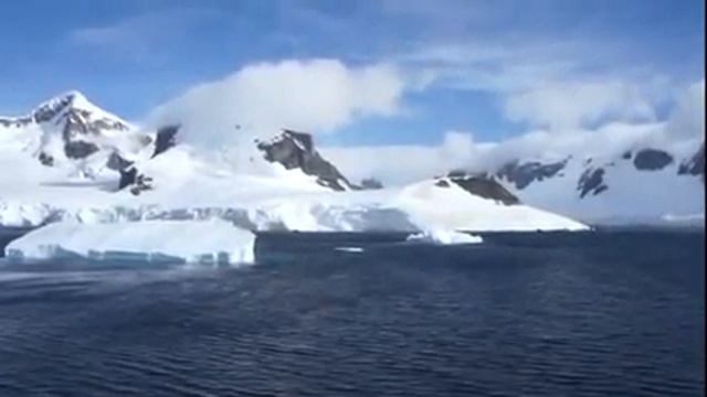 Круиз в Антарктику Пролив Сколларта Большой айсберг смотреть онлайн