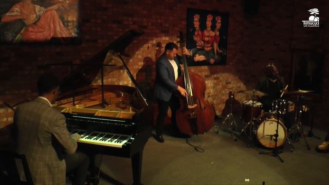 Ulysses Owens and Generation Y, Bird Lives смотреть онлайн