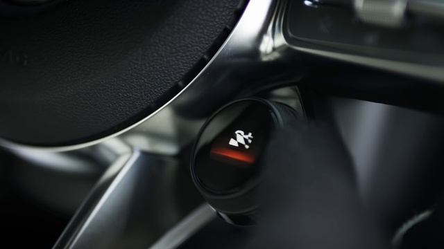 Mercedes-AMG CLA 45 S 4MATIC +. Instant Thrill. смотреть онлайн