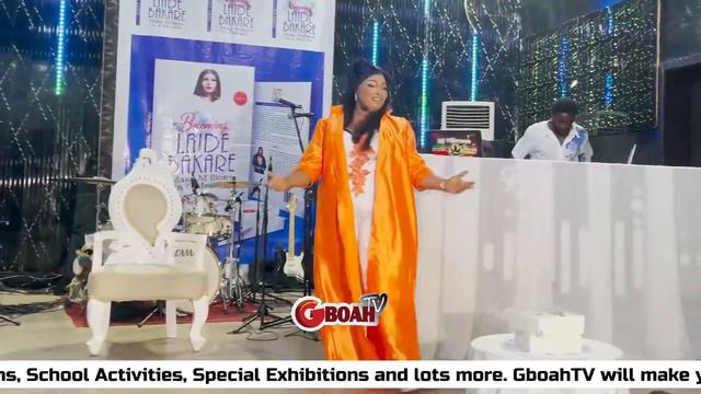 Laide Bakare Moves Dayo Amusa, Segun Johnson, And Oritse Femi With Her One-man Drama On Stage смотреть онлайн