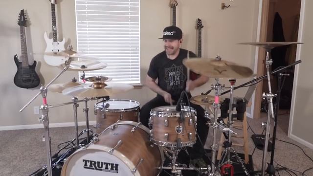 10 РЕАЛЬНО КЛАССНЫХ барабанных сбивок (для новичков) (JARED DINES RUS) смотреть онлайн