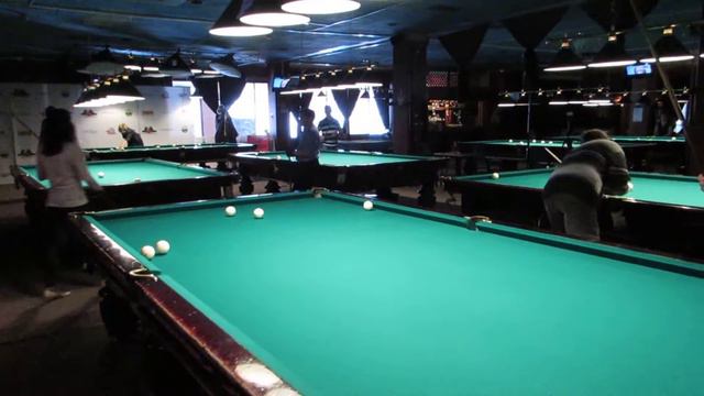 Юрий Анатольевич сыграл свояка в ближний угол в игре в свободную пирамиду смотреть онлайн