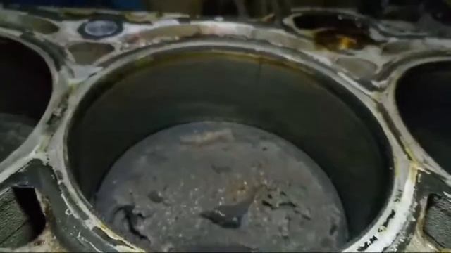 Разбор двигателя AOWA Форд Осмотр Цилиндров смотреть онлайн
