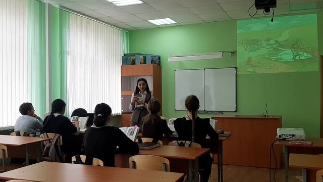 Урок литературы в 8 классе по теме "Басня И.А. Крылова "Обоз" как живая история ". Самоанализ урока смотреть онлайн