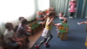 Игра "Музыкальный стульчик"