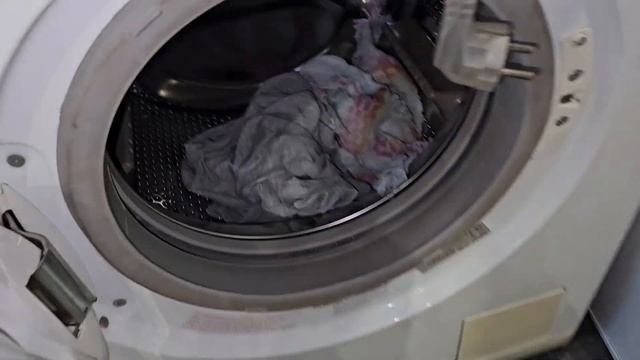 Indesit WIL 85 - Test Wash On Programm 4 (something Went Wrong)