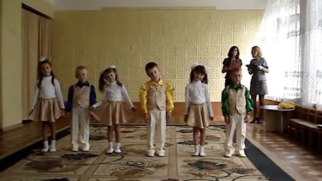 Поздравление старшей группы на День учителя. смотреть онлайн