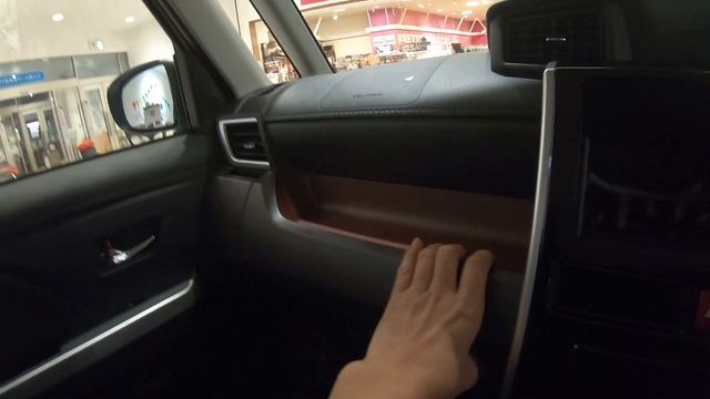 TOYOTA　ROOMY November 2018 смотреть онлайн