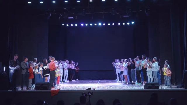 Финальный флешмоб Отчётного концерта "DNC" и мимимишества)) смотреть онлайн