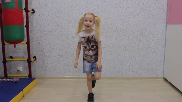 Занимаемся спортом дома. смотреть онлайн
