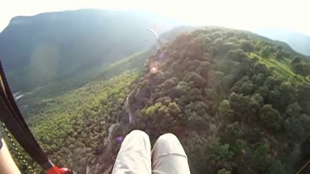 Wingover Paragliding goes Wrong and Collapse смотреть онлайн