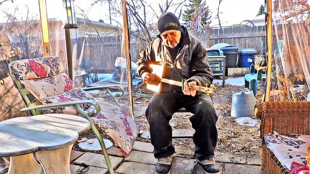 3 String Cookie Tin Resonator смотреть онлайн