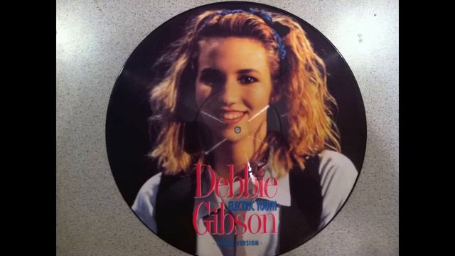 Debbie Gibson - Electric Youth (House Version) PICTURE DISC смотреть онлайн