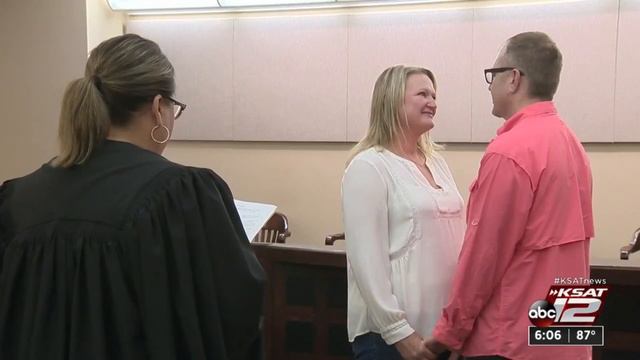 Pandemic forces couples to seek courthouse marriages смотреть онлайн