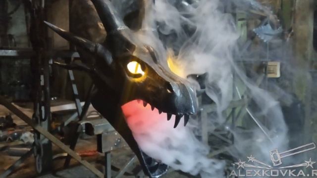 Кованый Дракон, процесс изготовления. смотреть онлайн