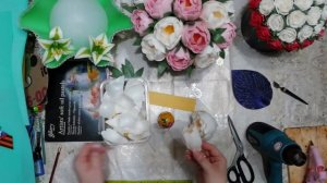 Пионы из изолона для букета на плафоне.светильник из изолона.