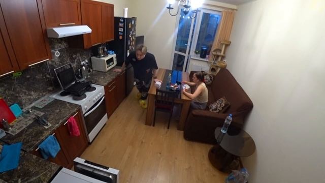 ПРАНК НАД ДЕВУШКОЙ! УСТАНОВИЛ ЛОВУШКИ и СКРЫТУЮ КАМЕРУ! ВЫВЕЛ ИЗ СЕБЯ? смотреть онлайн