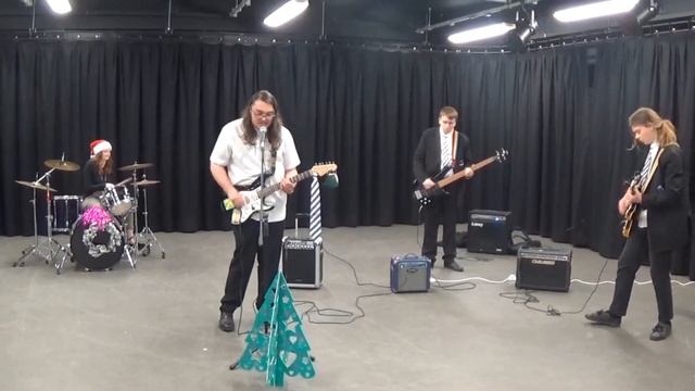 LHS Twelve Days of Christmas: Day 2 смотреть онлайн