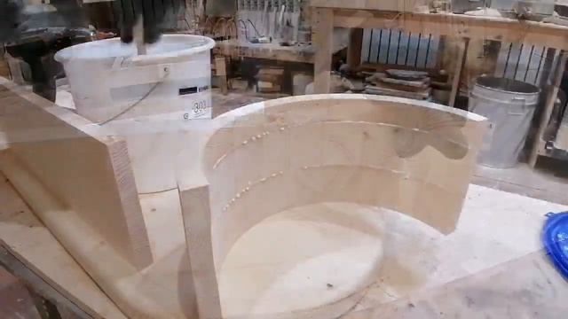 Радиусный подступенник, как сделать закругленный подступенник.Пригласительная ступень. смотреть онлайн