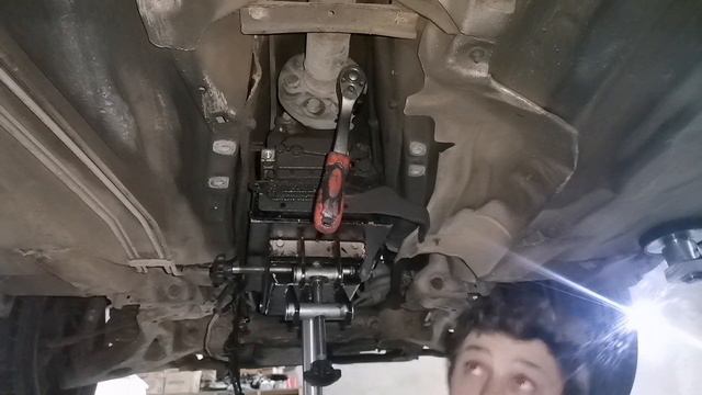 Mercedes-Benz C280 W202 project plans & removing the gearbox #mercedesbenz #mechanic #diy #w202 смотреть онлайн