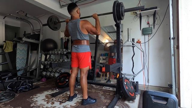 My Garage Gym Tour [All Equipment Recommendations and Explanation]?? смотреть онлайн